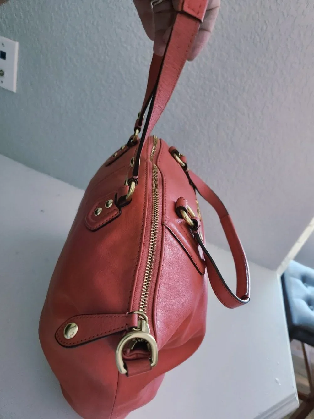 Euc Coach Ashley Coral Leather Shoulder Bag Purse